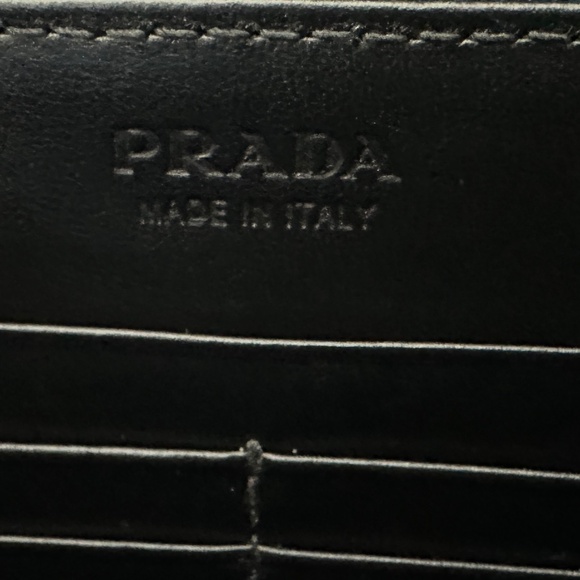Authentic PRADA Blue Saffiano Leather Crossbody bag - Picture 14 of 16